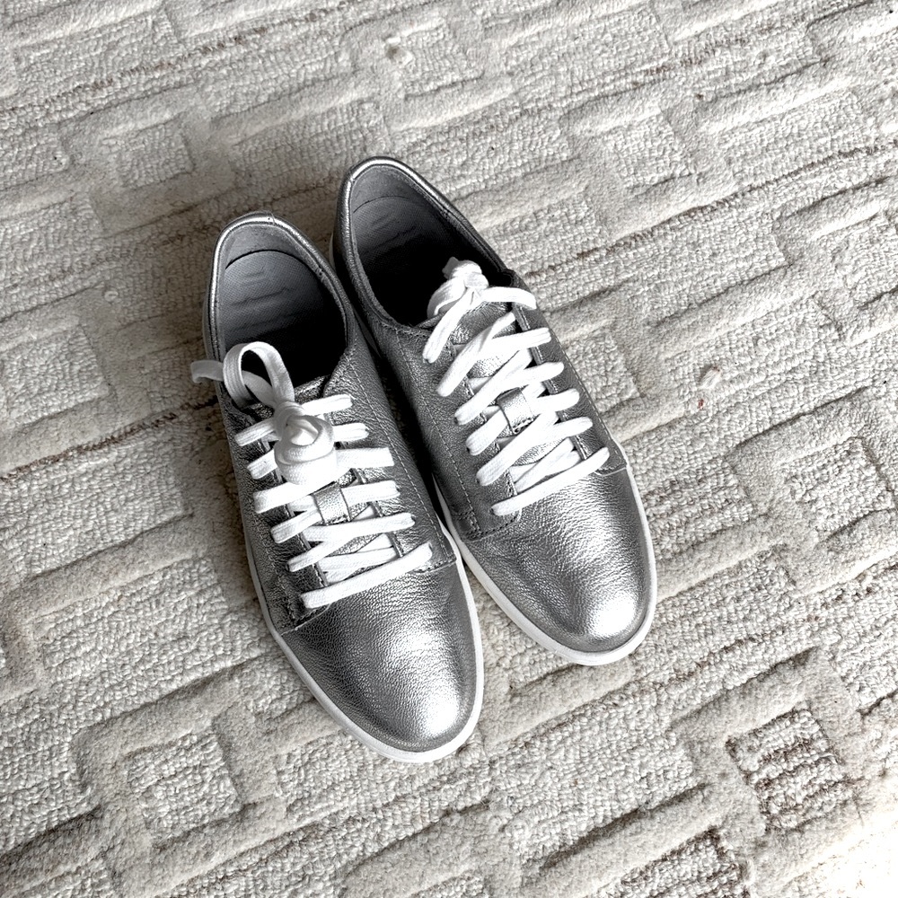 NIB Timberland Eco-friendly Teya Oxiford Lace-up Sneakers Silver 37
